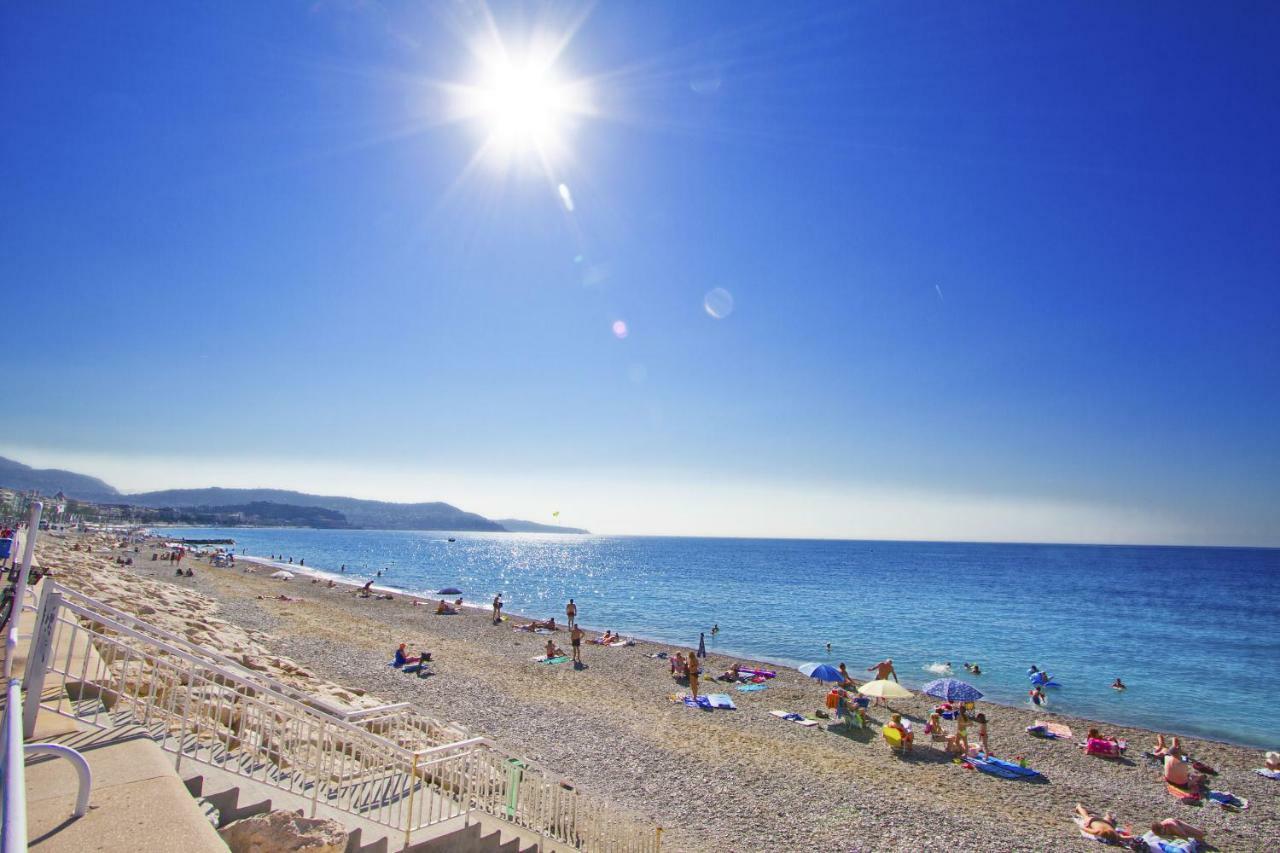 Promenade Holiday - Suffren Beach نيس المظهر الخارجي الصورة